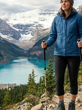 Columbia Black Capri Pants